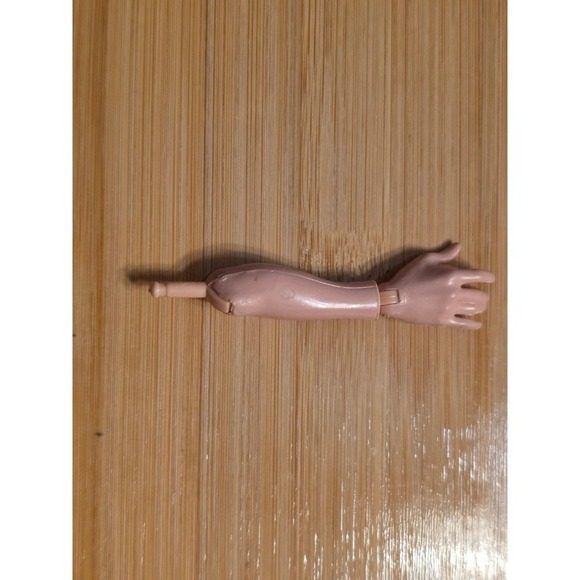 Doll arm - Picture 1 of 2